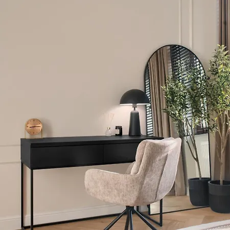 Heart Of Next To Old Market Square