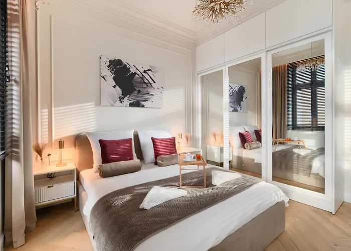 Heart Of Next To Old Market Square Апартаменти Познань