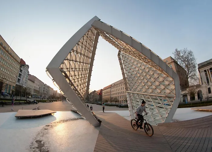 Heart Of Next To Old Market Square Апартаменти